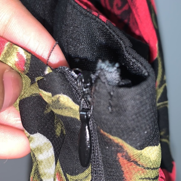 ROSE LONG DRESS WOMENS SIZE MEDIUM - Picture 7 of 8